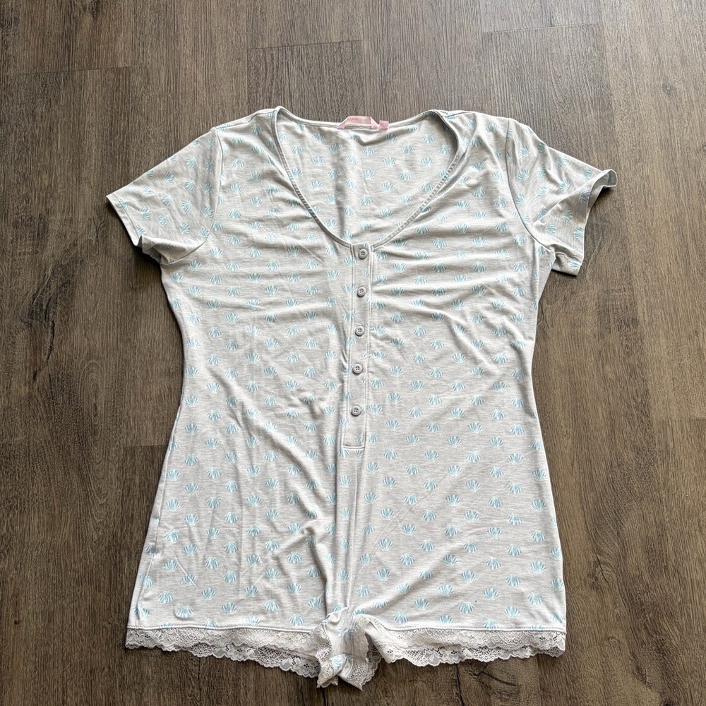 🌸2 for $20 🌸 soft sleep romper